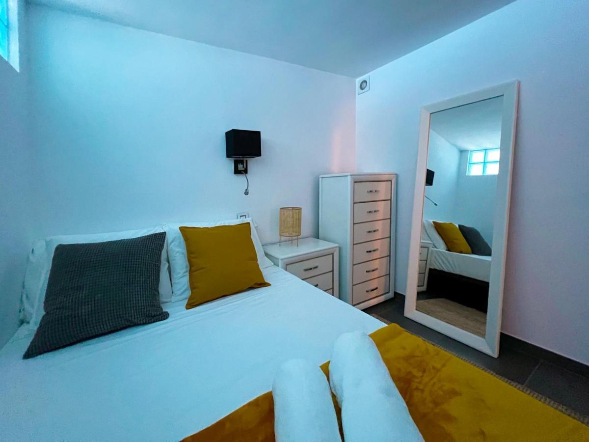 At The Ocean'S Edge Apartment Callao Salvaje Luaran gambar